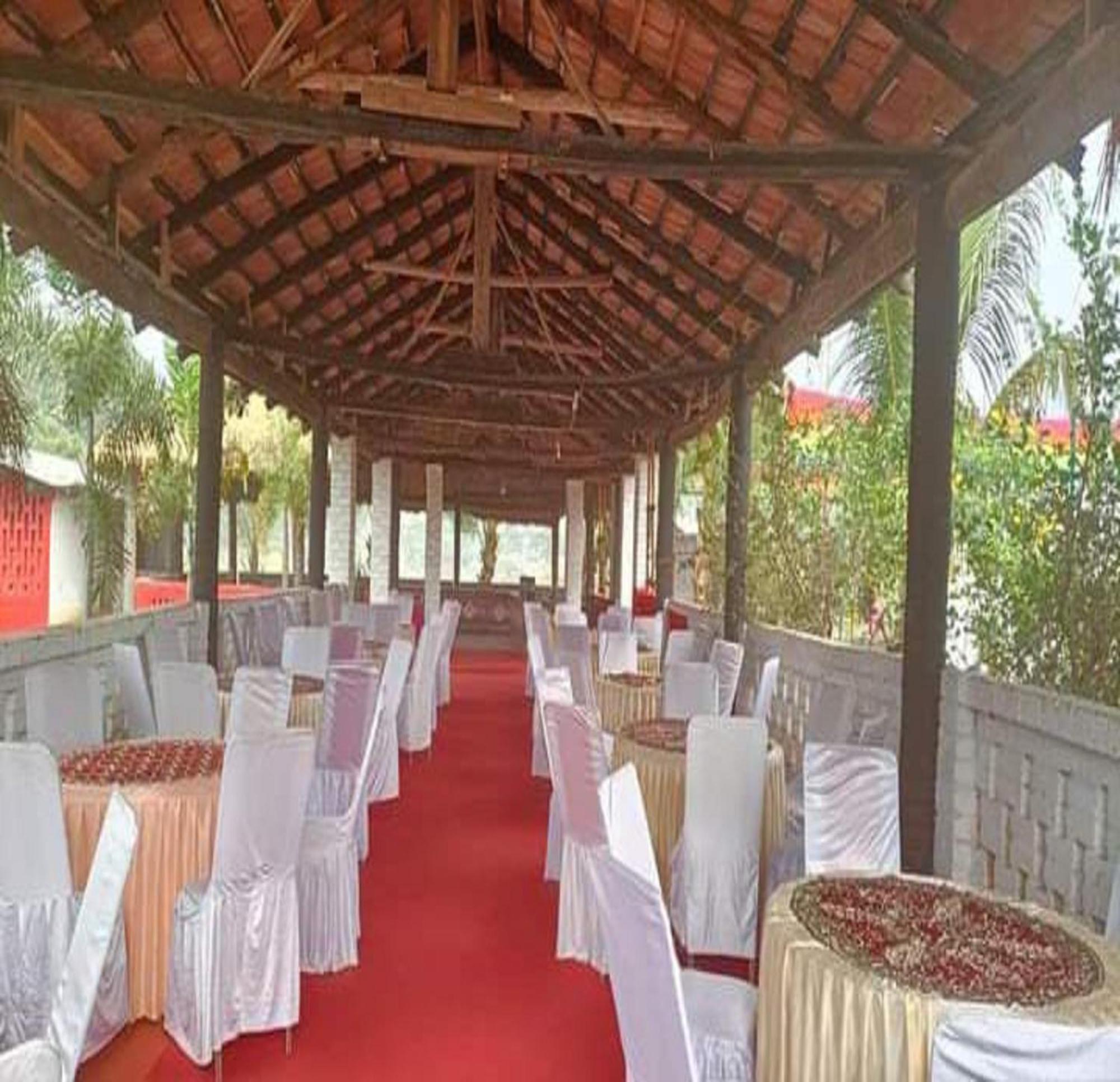 Green Point - Hotels And Resorts In Angul Exteriör bild