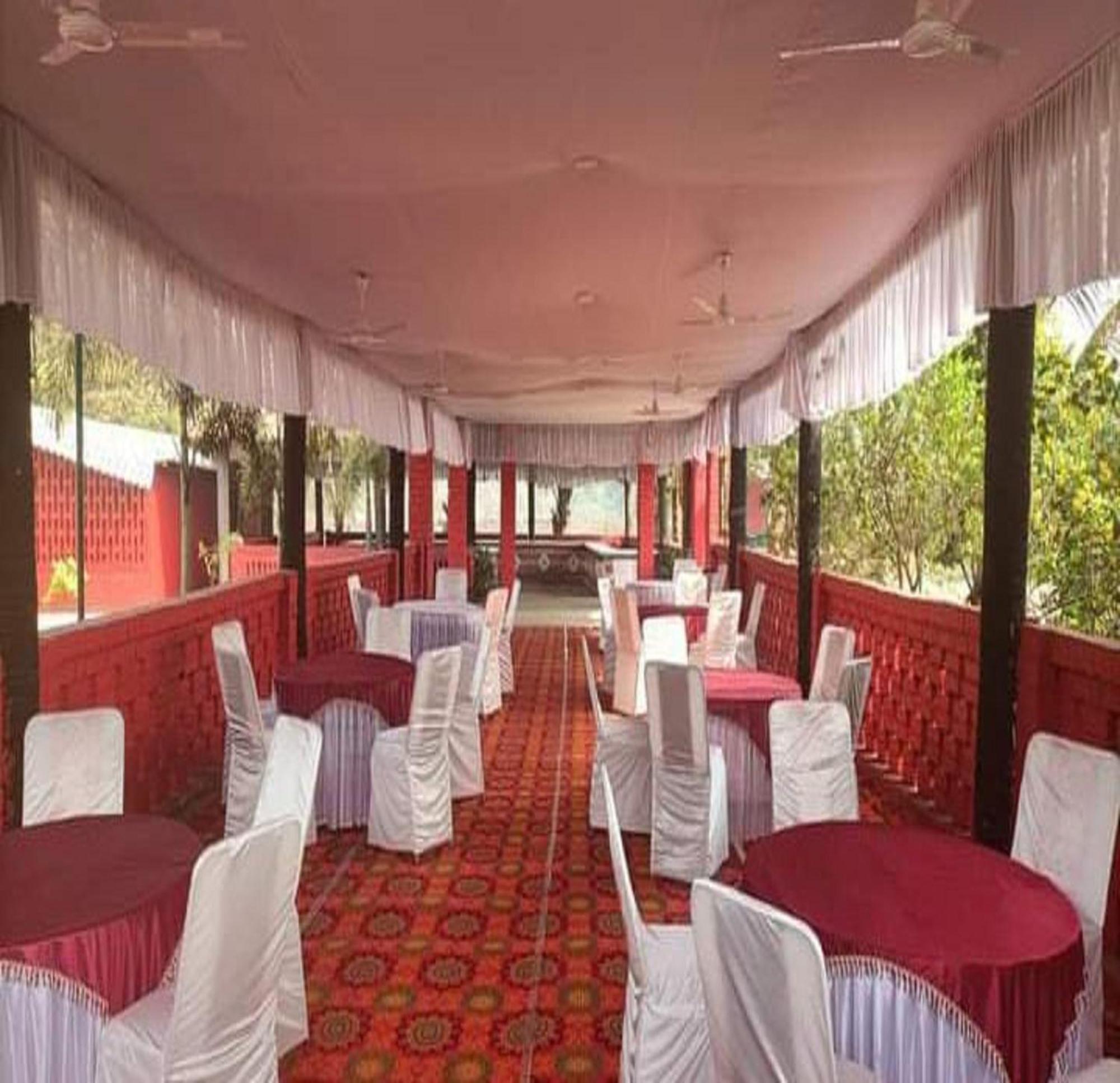 Green Point - Hotels And Resorts In Angul Exteriör bild