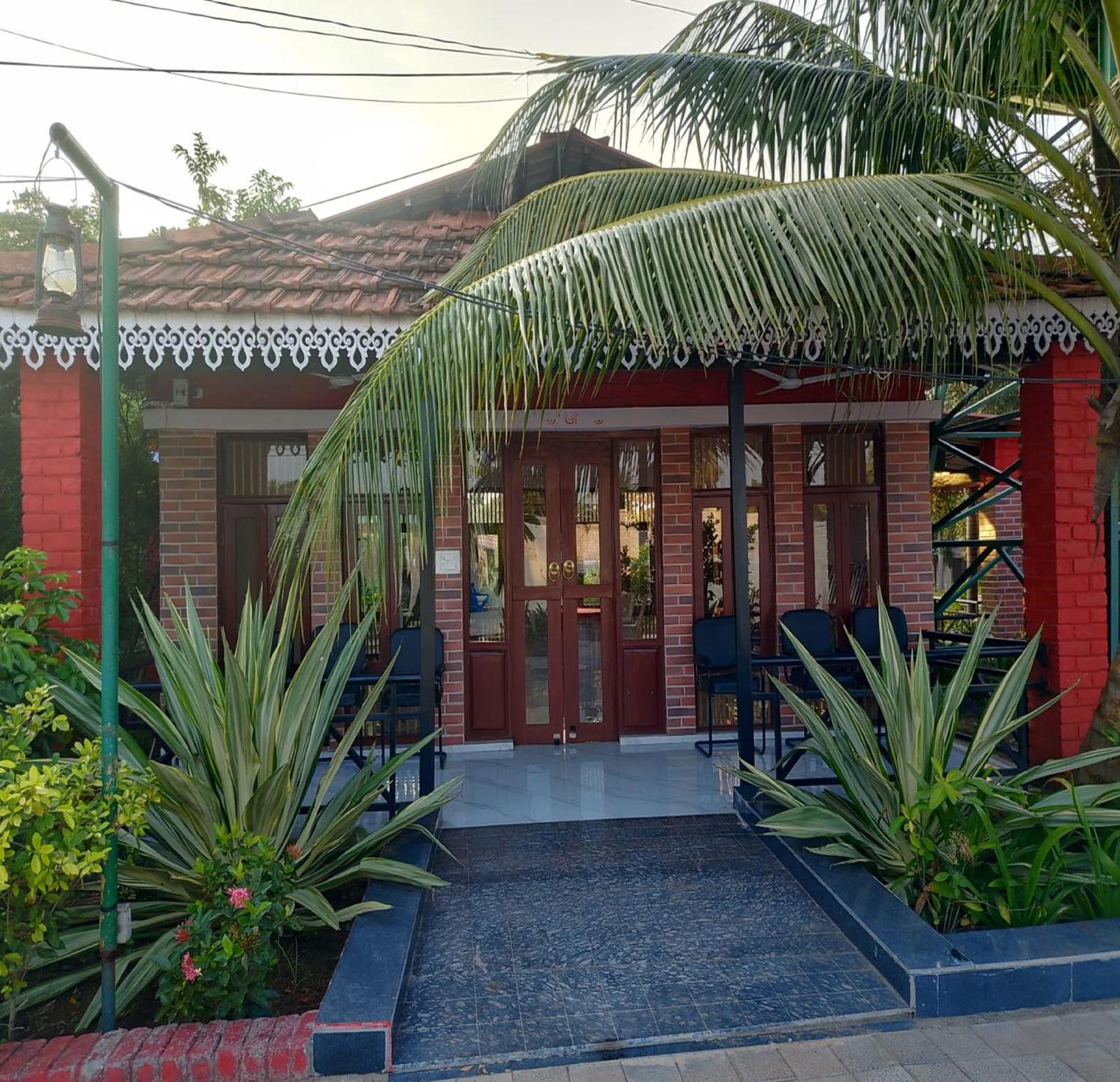 Green Point - Hotels And Resorts In Angul Exteriör bild